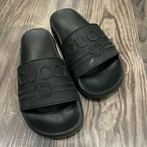 Plain cheap gucci slides
